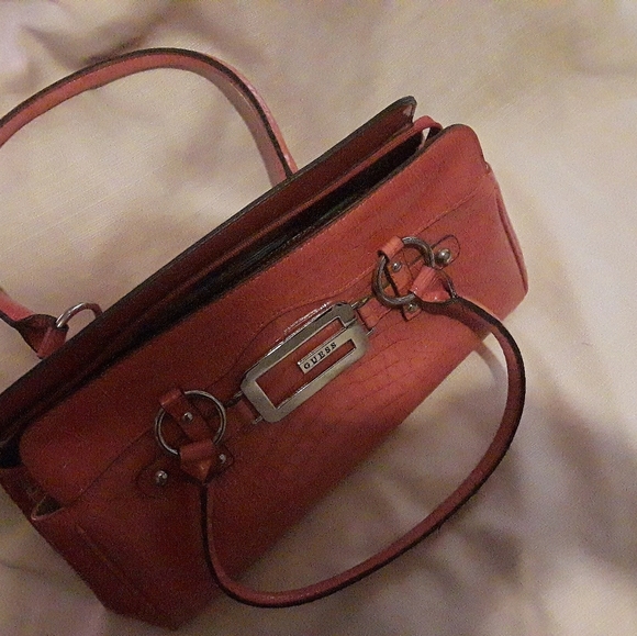 guess purses